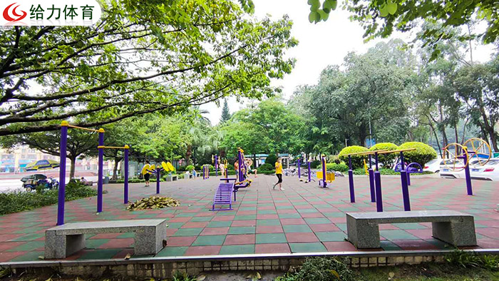 深圳室外健身器材廠(chǎng)家