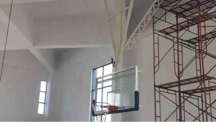 電動(dòng)懸空籃球架