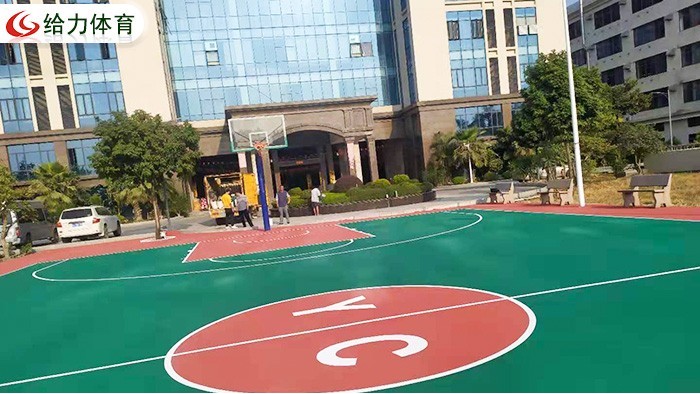 彩色籃球場造價
