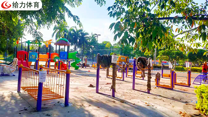 江門(mén)小區(qū)健身器材