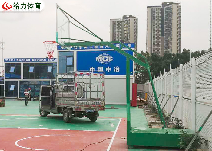 移動籃球架